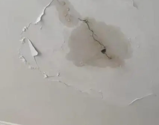 南乐阳台漏水维修公司分享下屋面防水工程质量问题原因分析